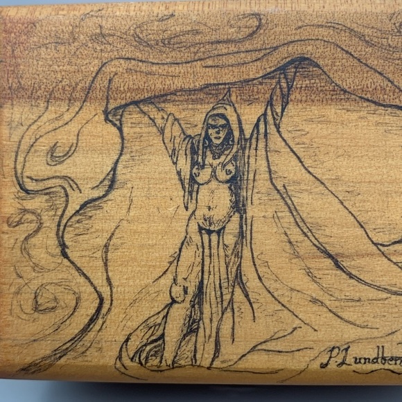 Vintage Wooden box with partly undressed female by Mundberg 1984 - Japan. - Picture 4 of 12